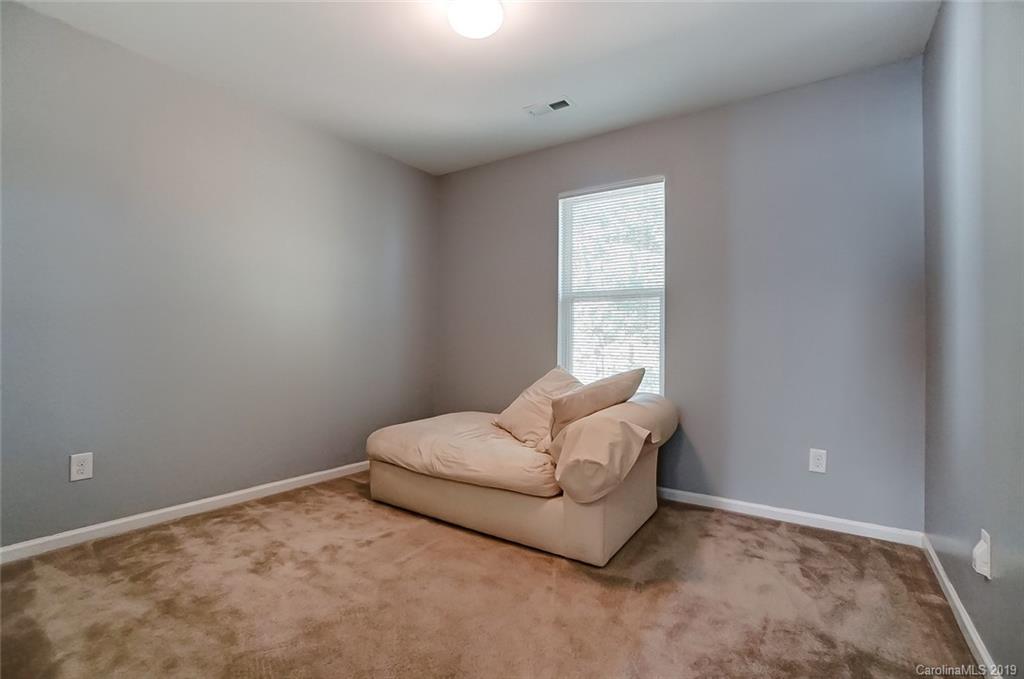 5949 Sullins Road Charlotte, NC 28214 - Photo 10 of 15 Gallery Image 10