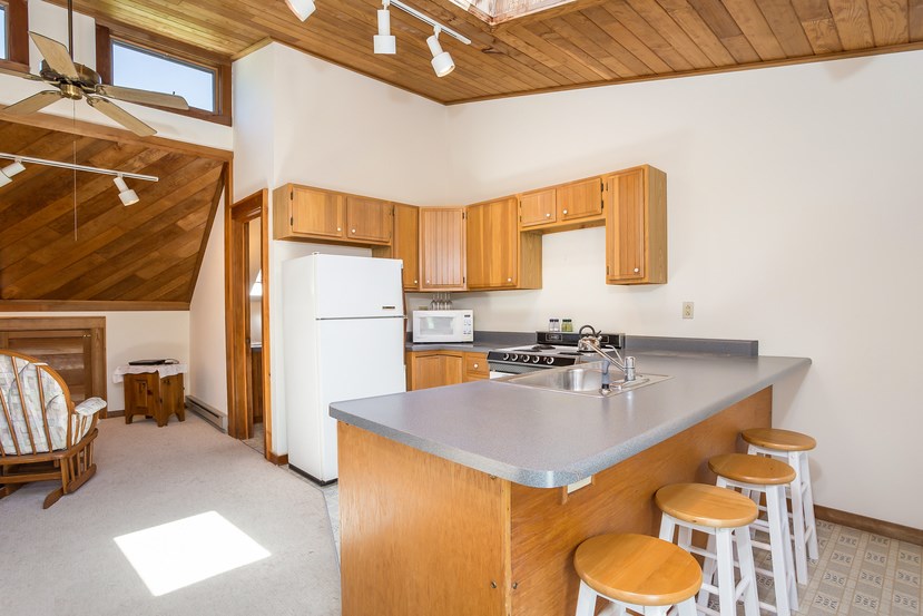 581 Middle Road Portsmouth, RI 02871 - Photo 26 of 33