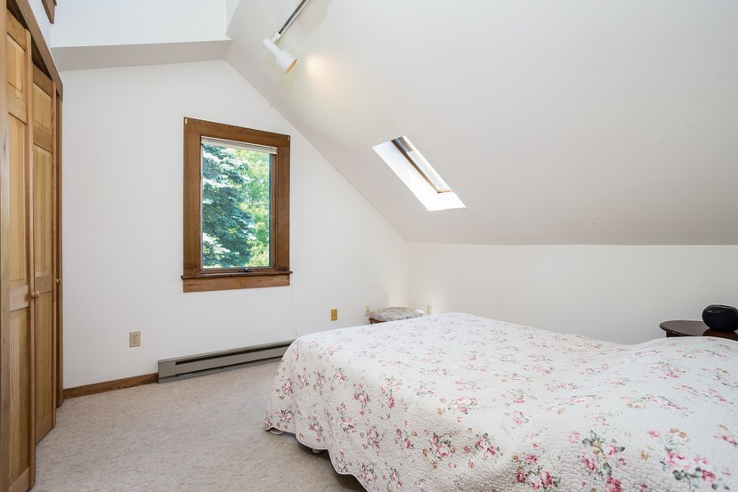 581 Middle Road Portsmouth, RI 02871 - Photo 28 of 33