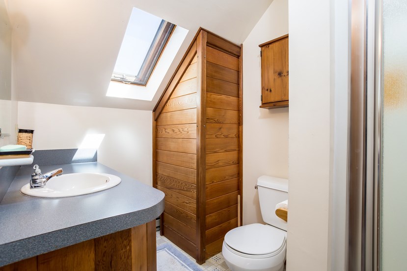 581 Middle Road Portsmouth, RI 02871 - Photo 29 of 33