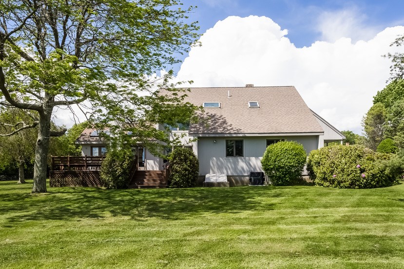 581 Middle Road Portsmouth, RI 02871 - Photo 33 of 33