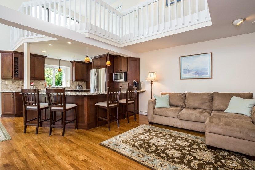 581 Middle Road Portsmouth, RI 02871 - Photo 6 of 33