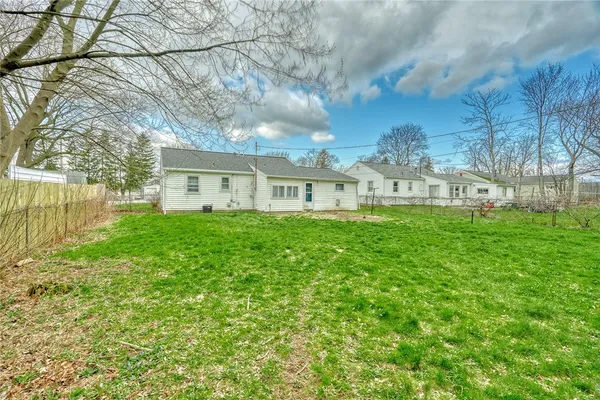 $129,900 | 110 Howard Road, Gates, NY 14606