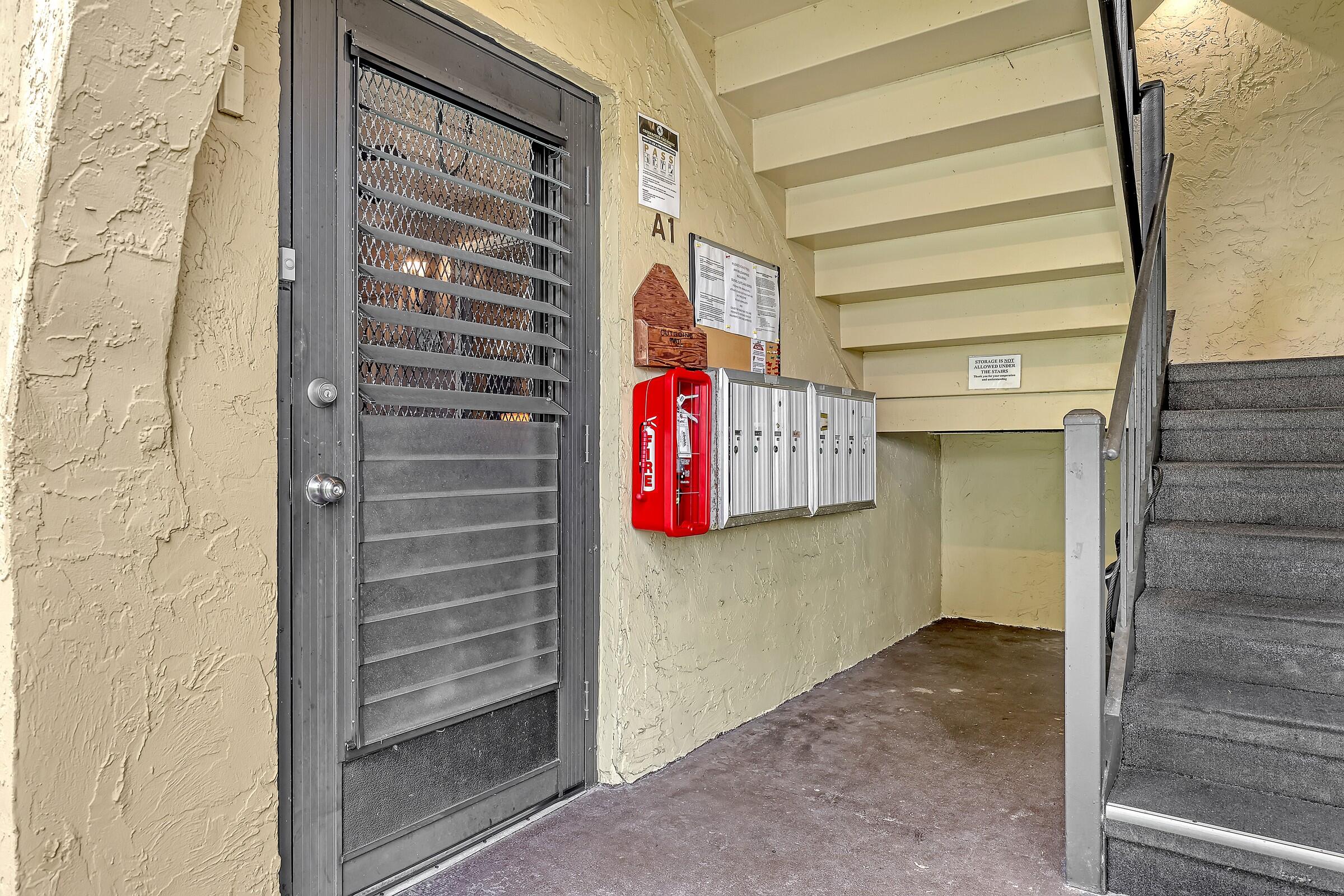337 Pine Ridge Circle, Unit A1 Greenacres, FL 33463 - Photo 5 of 40 Image00004