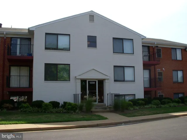 $1,500 | 125 M Clubhouse Drive Southwest, Unit 10, Leesburg, VA 20175