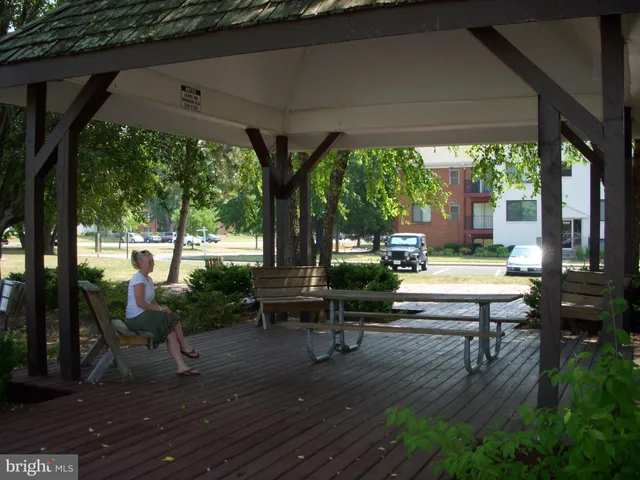 $1,500 | 125 M Clubhouse Drive Southwest, Unit 10, Leesburg, VA 20175