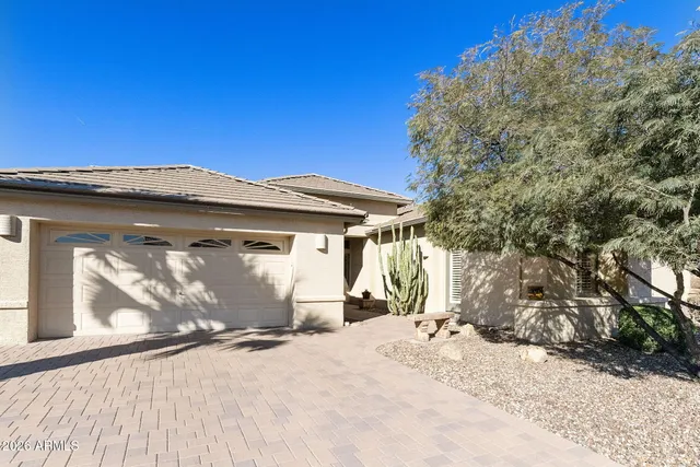 $679,000 | 23714 South Berrybrook Drive, Sun Lakes, AZ 85248