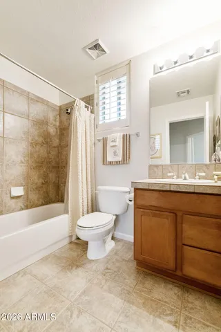 $679,000 | 23714 South Berrybrook Drive, Sun Lakes, AZ 85248