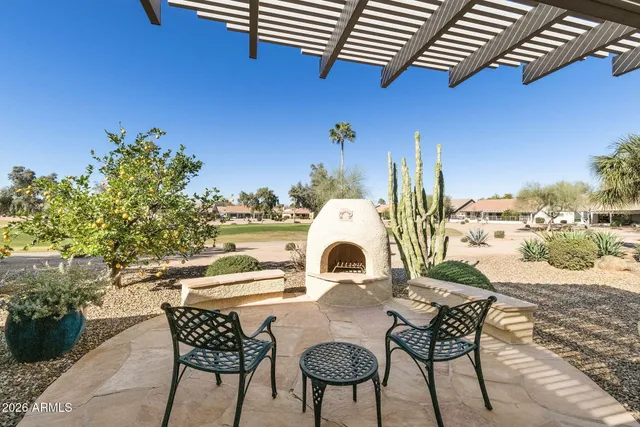 $679,000 | 23714 South Berrybrook Drive, Sun Lakes, AZ 85248