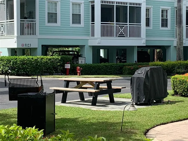 $1,700 | 5125 Melbourne Street, Unit E304, Port Charlotte, FL 33980