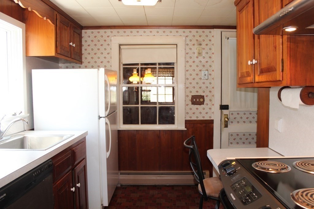15 Knoll Road Hopkinton, MA 01748 - Photo 10 of 38 Gallery Image 10