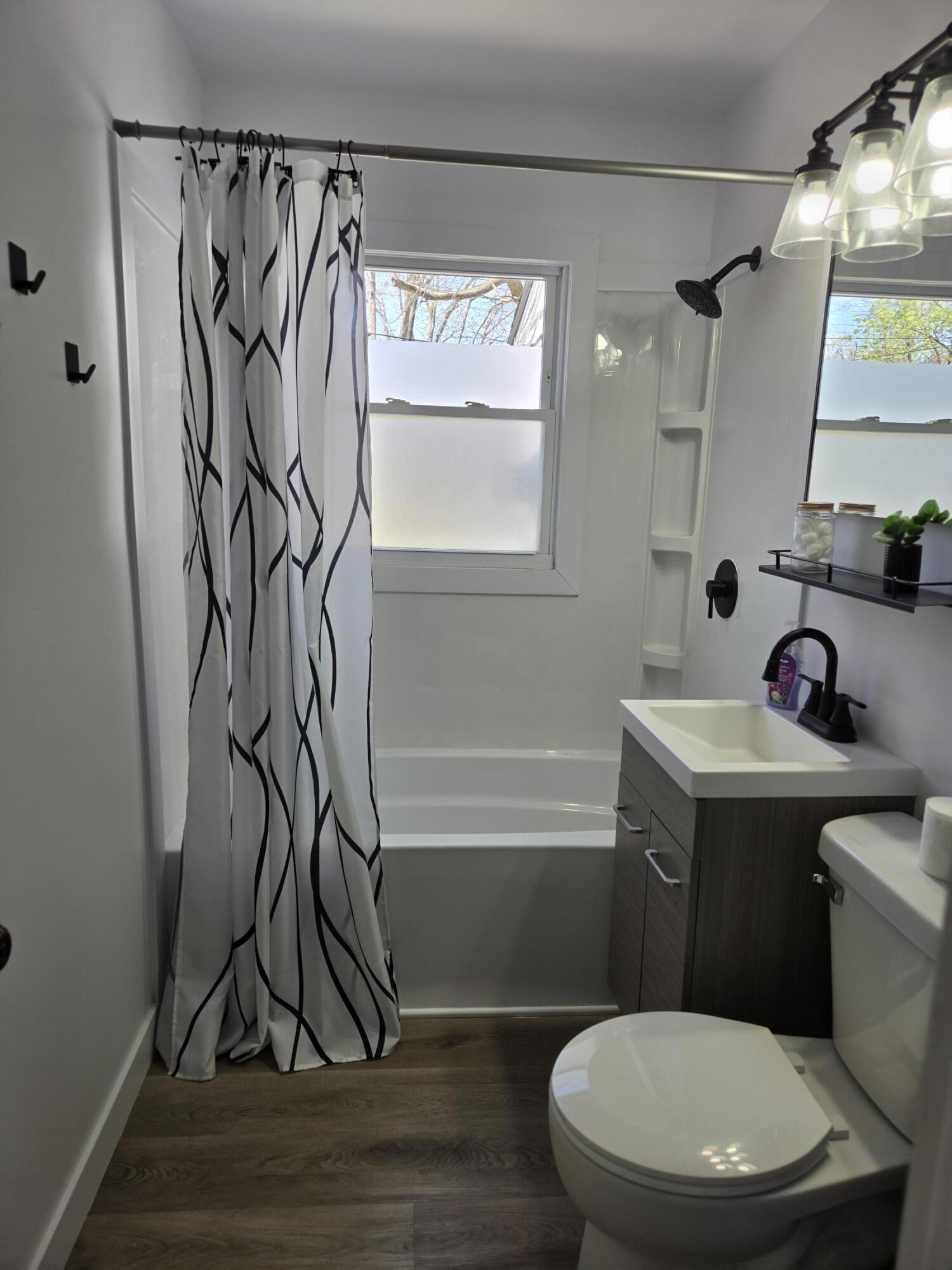 2167 Austin Street Muskegon, MI 49444 - Photo 13 of 24 Bathroom view 2