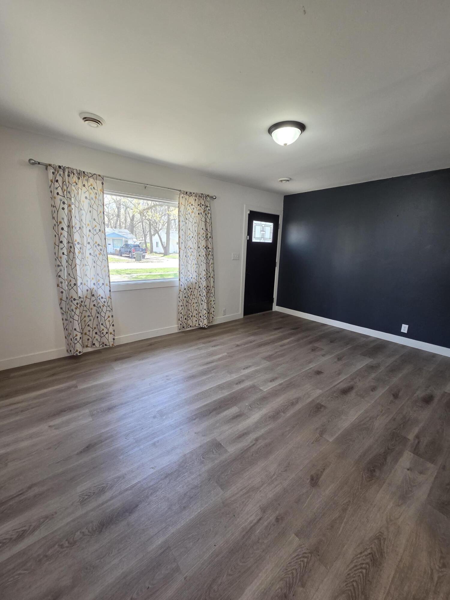 2167 Austin Street Muskegon, MI 49444 - Photo 6 of 24 Living Room View 1