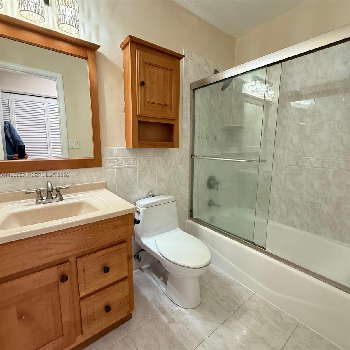 12144 Southwest 110th St Circle West Miami, FL 33186 - Photo 13 of 29