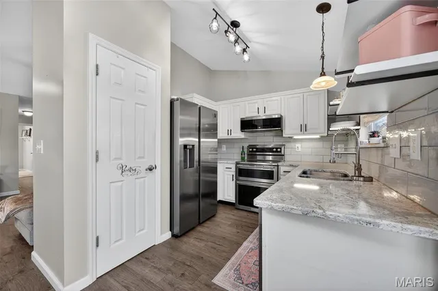 $315,000 | 331 Stone Village Drive, Wentzville, MO 63385