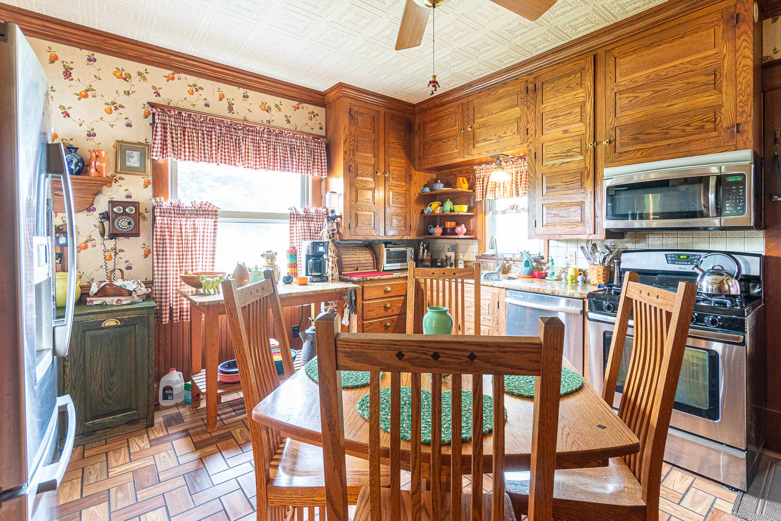 19251 Roosevelt Road South Bend, IN 46614 - Photo 11 of 34