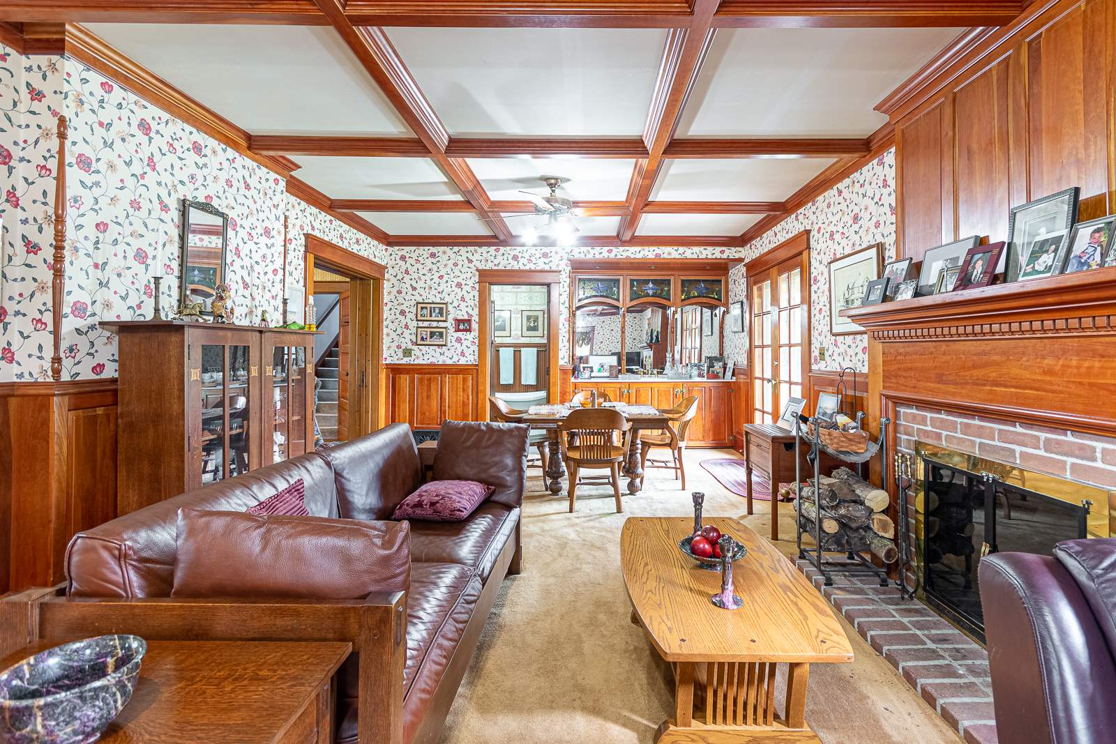 19251 Roosevelt Road South Bend, IN 46614 - Photo 4 of 34