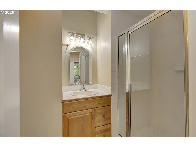 $925,000 | 444 Sommerset Road, Woodland, WA 98674