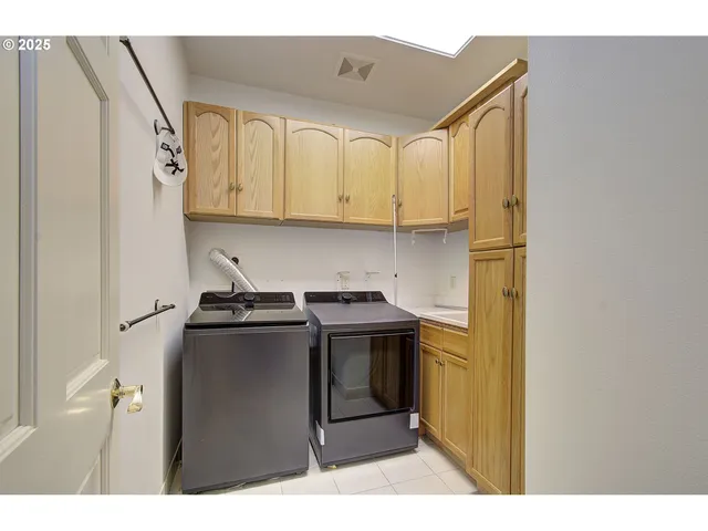 $925,000 | 444 Sommerset Road, Woodland, WA 98674