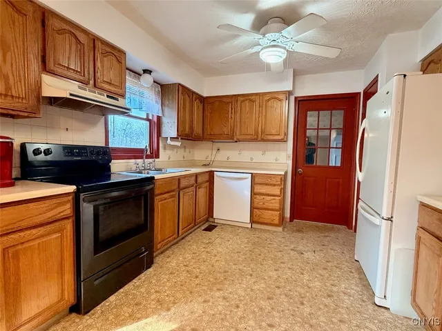 $219,900 | 6621 E Port, Wolcott, NY 14590