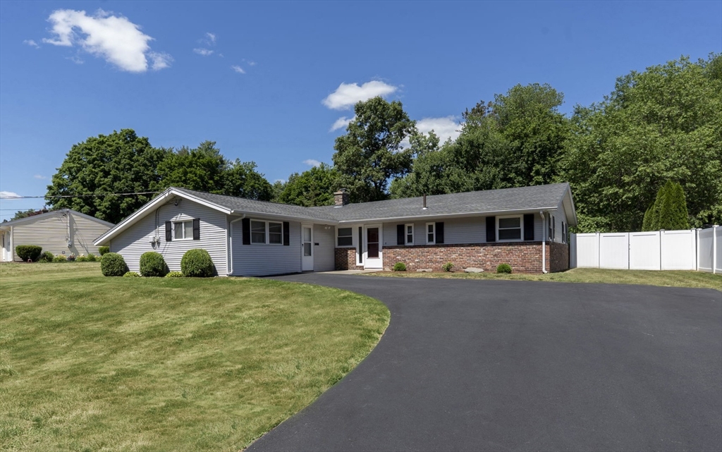22 Temi Road Hudson, MA 01749 - Photo 1 of 39