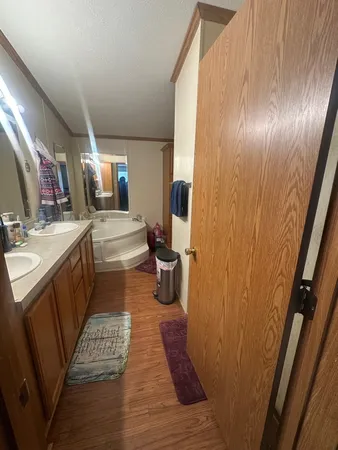 $77,500 | 185 Blue Jay Drive, Lynwood, IL 60411