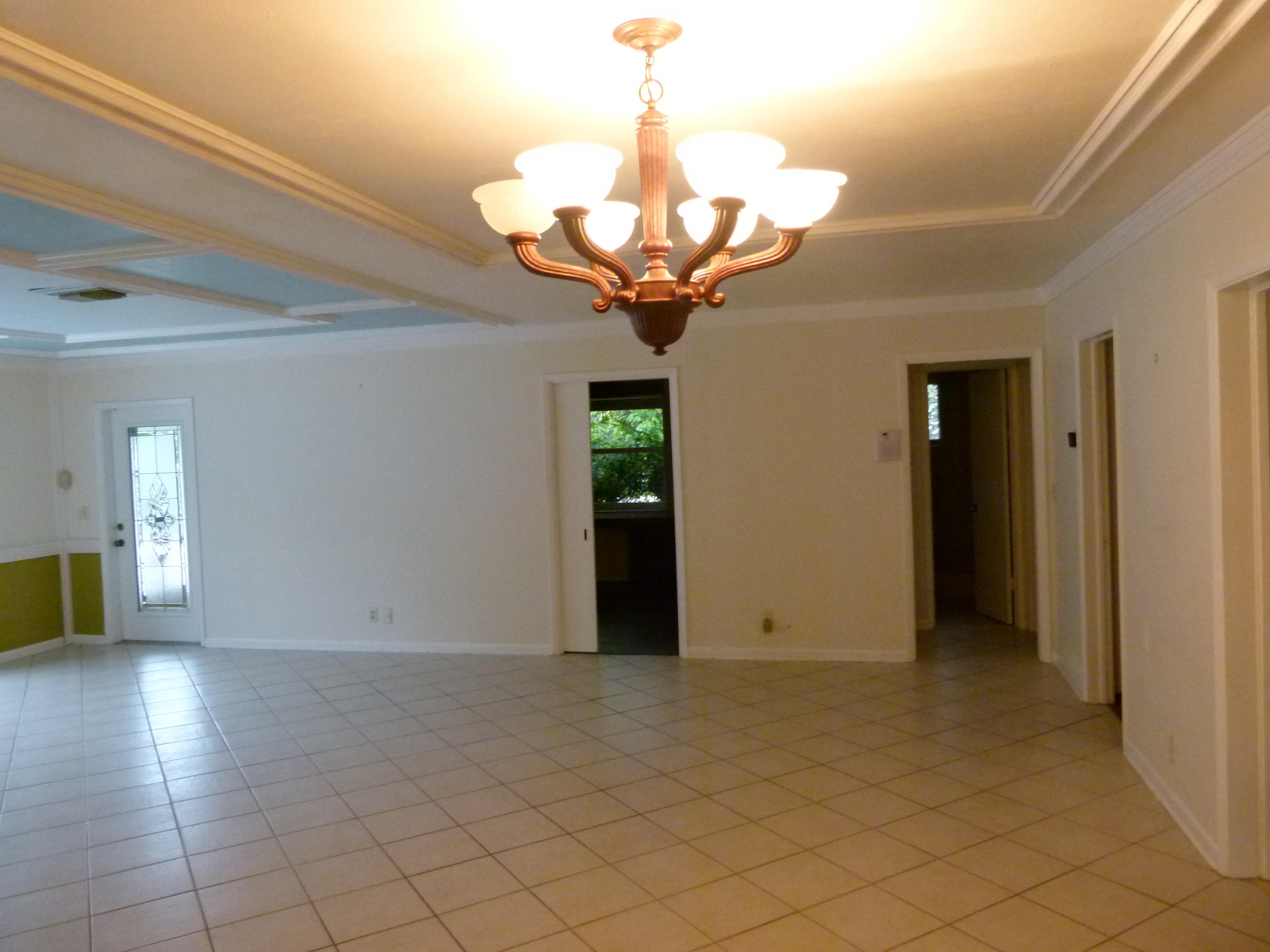 207 Enfield Road Delray Beach, FL 33444 - Photo 8 of 35 2015-12-07 15.18.55