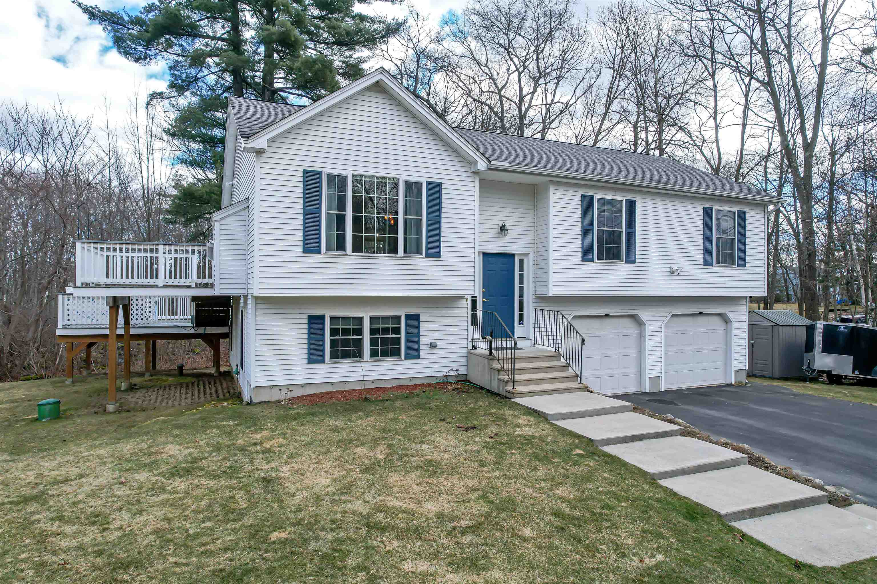 111 Morse Road Manchester, NH 03104 - Photo 1 of 40 Gallery Image 1