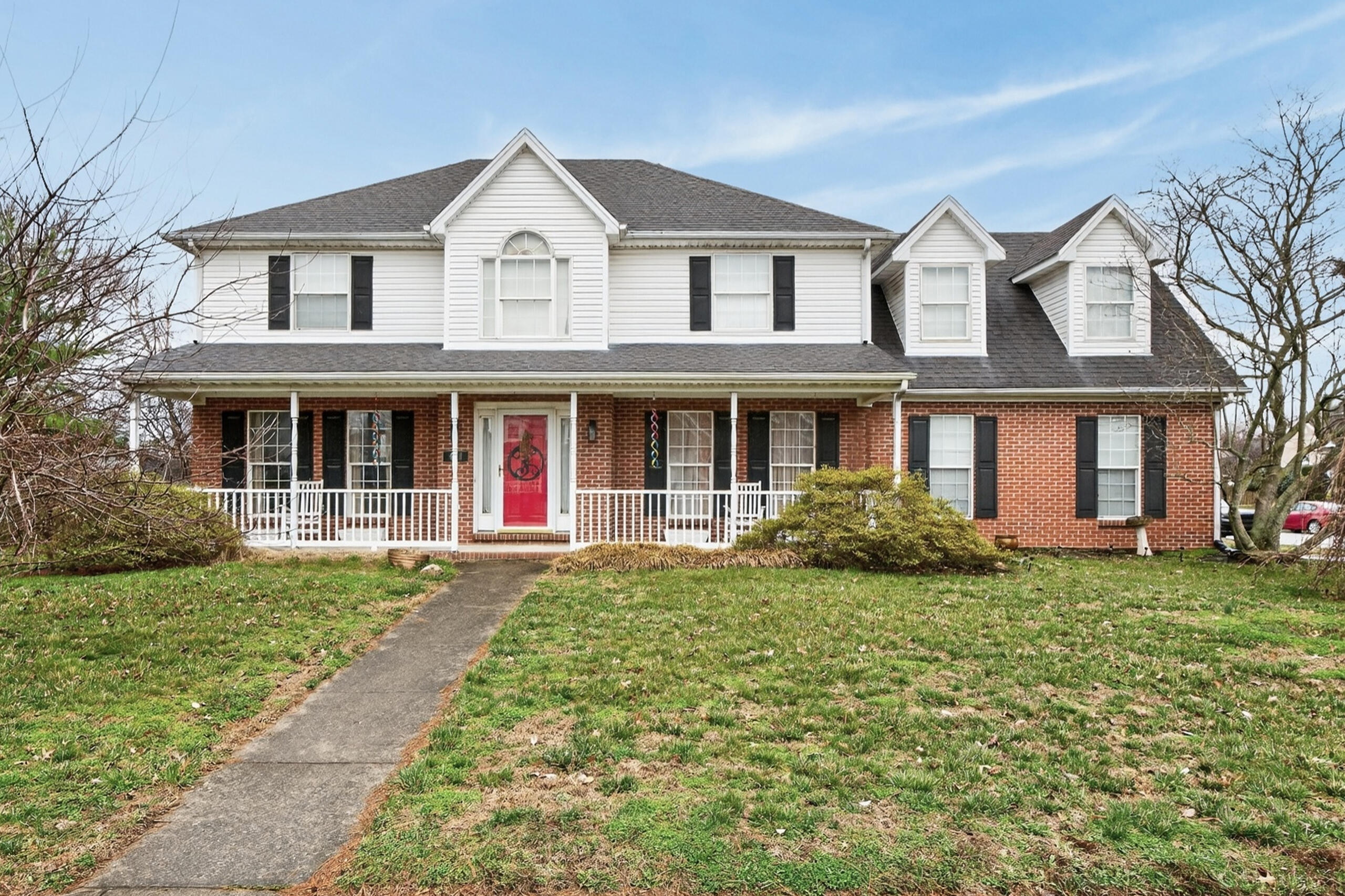 484 Hunters Ridge Road Versailles, KY 40383 - Photo 2 of 36 484hunters02