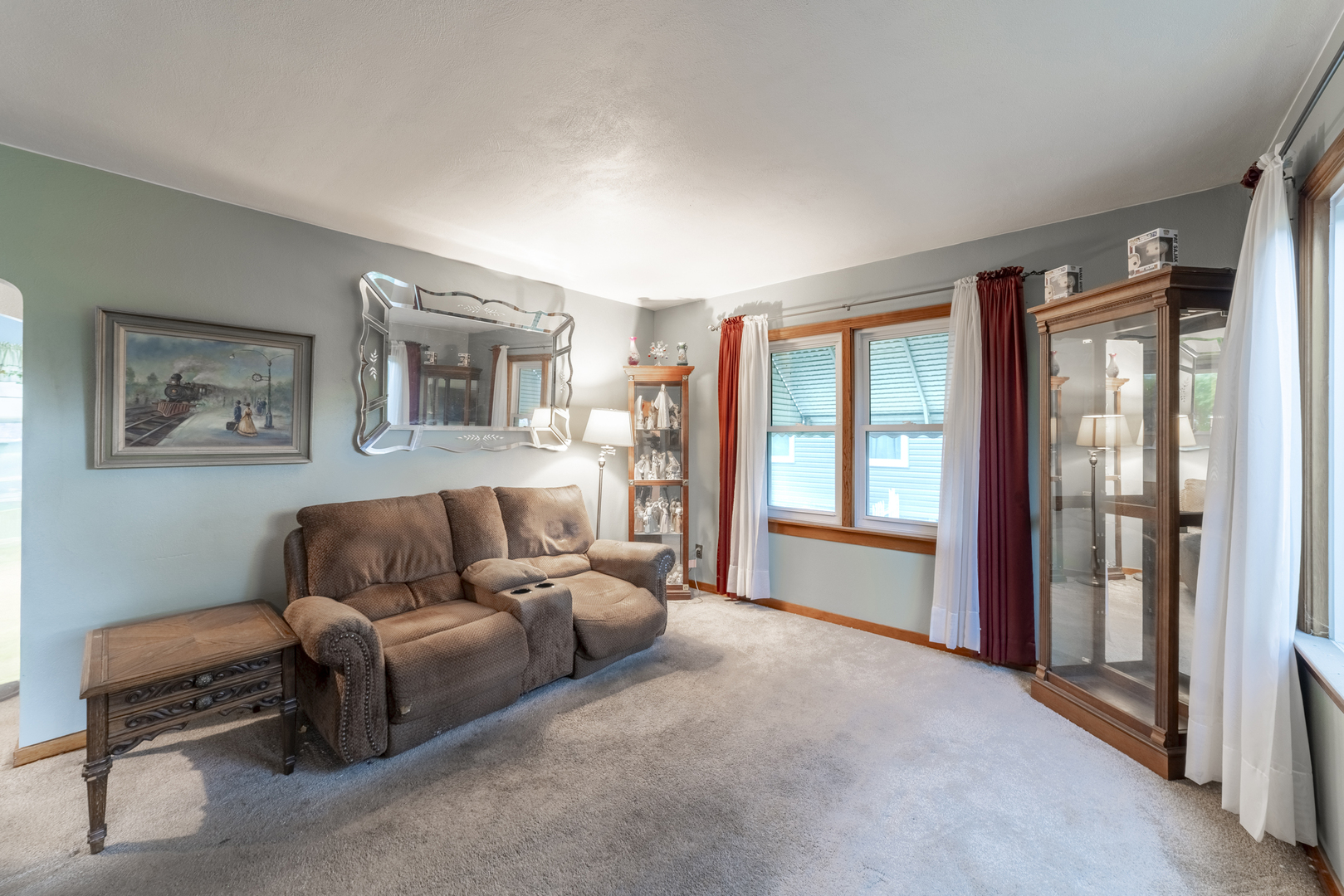 17949 Escanaba Avenue Lansing, IL 60438 - Photo 6 of 45 a living room with furniture and a window