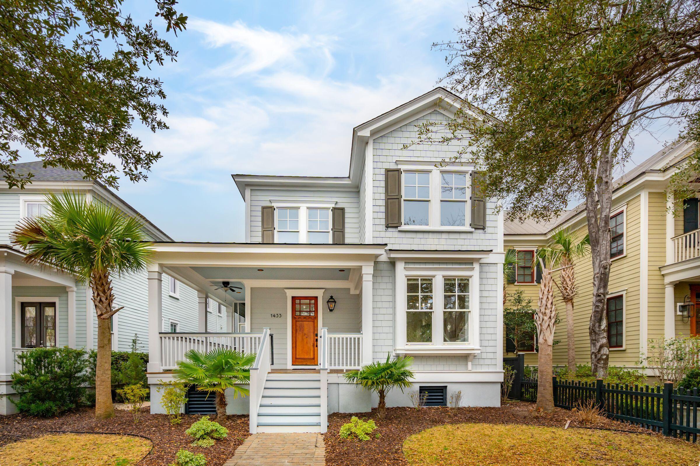 1433 Lettered Olive Lane Mount Pleasant, SC 29464 - Photo 4 of 57 3_1433LetteredOliveLn-KeenEyeMarketing-0