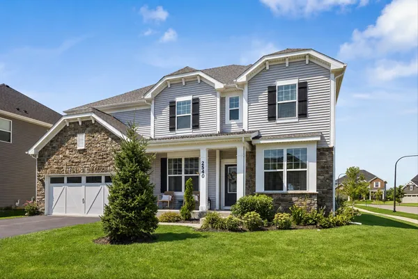 $1,085,000 | 2540 Weatherbee Lane, Naperville, IL 60563