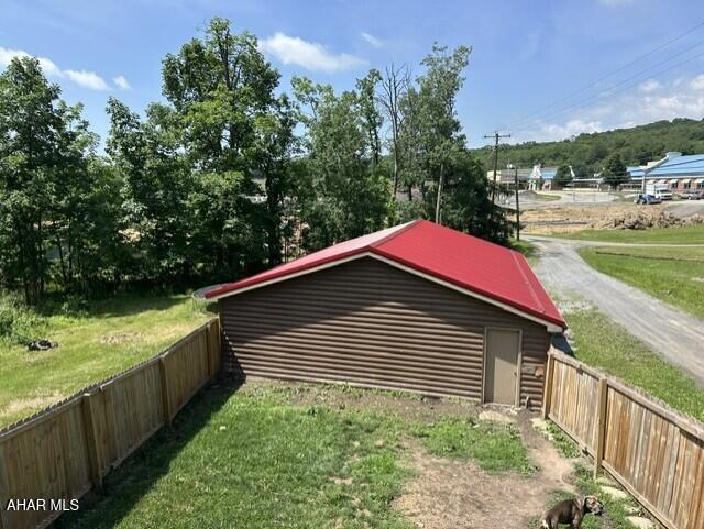 3311 Valley Road New Paris, PA 15554 - Photo 9 of 58