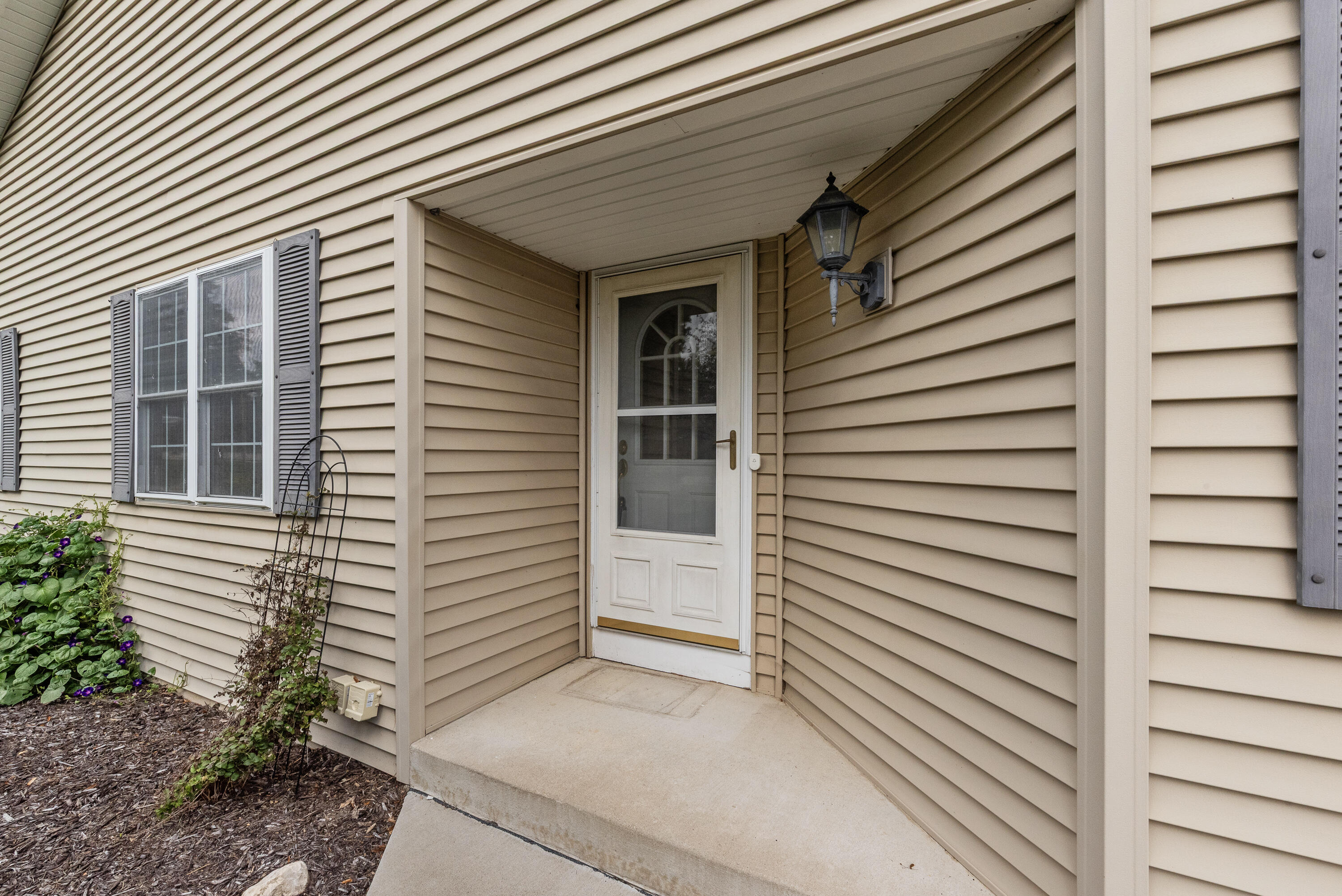 674 County H Fredonia, WI 53021 - Photo 2 of 26 674 County Road H #10-5