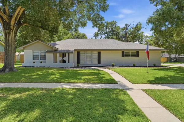 $324,900 | 10302 Belfast Road, La Porte, TX 77571