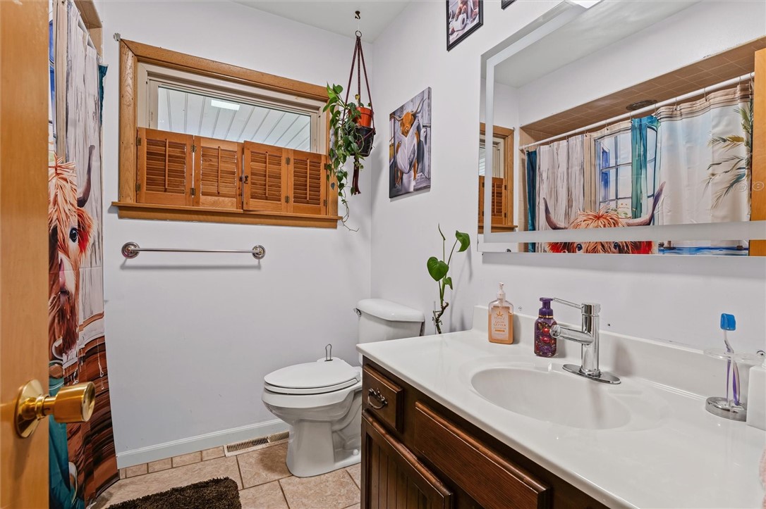 89 Benton Drive Decatur, IL 62526 - Photo 15 of 29 Gallery Image 15