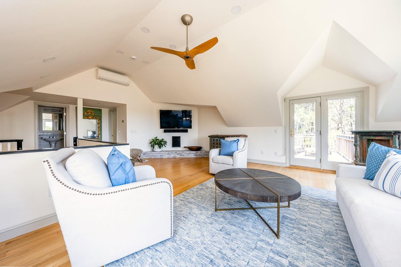 1095 Long Pond Road Wellfleet, MA 02667 - Photo 32 of 57 sitting room 4