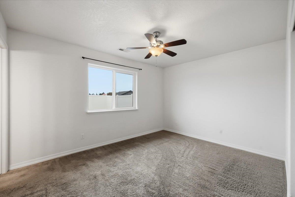 4520 South Carnation Road Spokane, WA 99224 - Photo 12 of 21