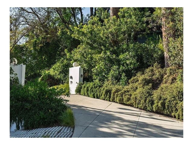 1030 San Rafael Lane Pasadena, CA 91105 - Photo 49 of 56 a view of a yard from a window