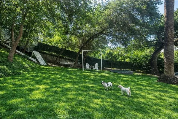 $4,899,000 | 1030 San Rafael Lane, Pasadena, CA 91105