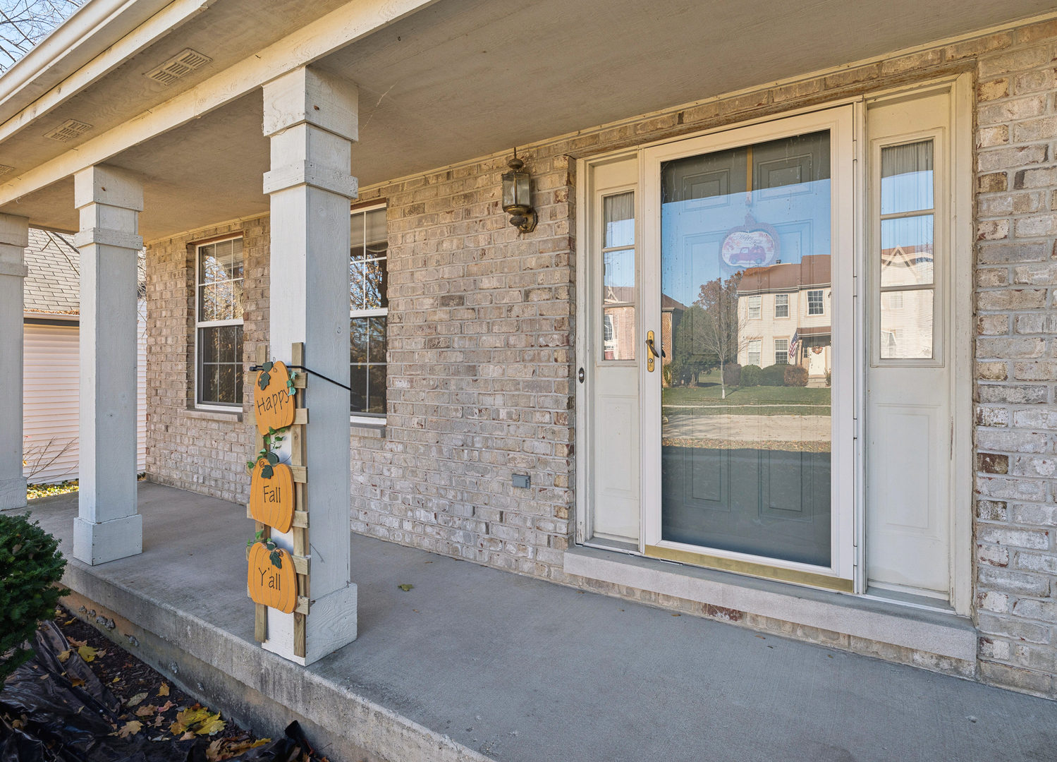 885 Charlton Road Lake Villa, IL 60046 - Photo 2 of 31