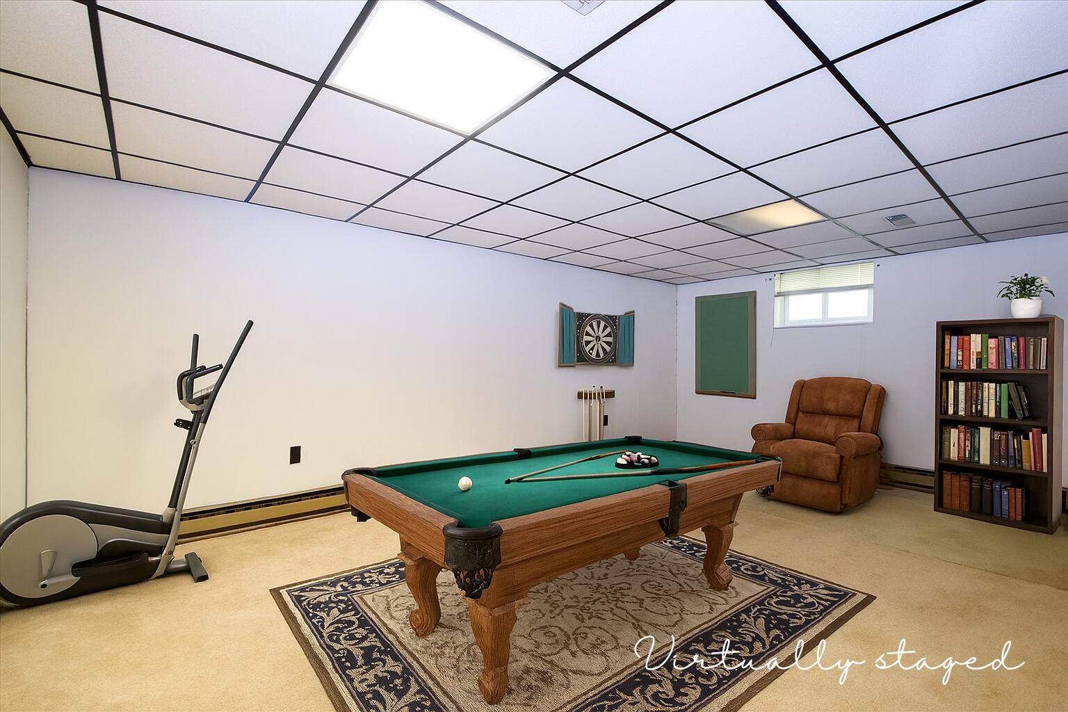 5528 Cove Road Roanoke, VA 24019 - Photo 21 of 30 Virtually staged rec room