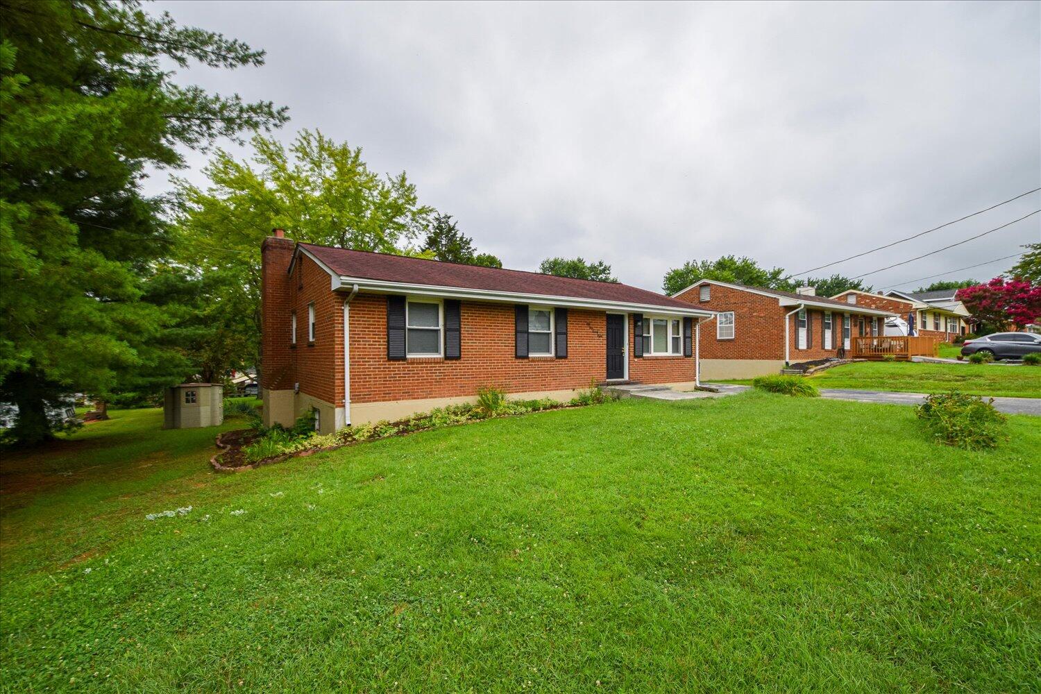 5528 Cove Road Roanoke, VA 24019 - Photo 24 of 30 18-5528 Cove-18