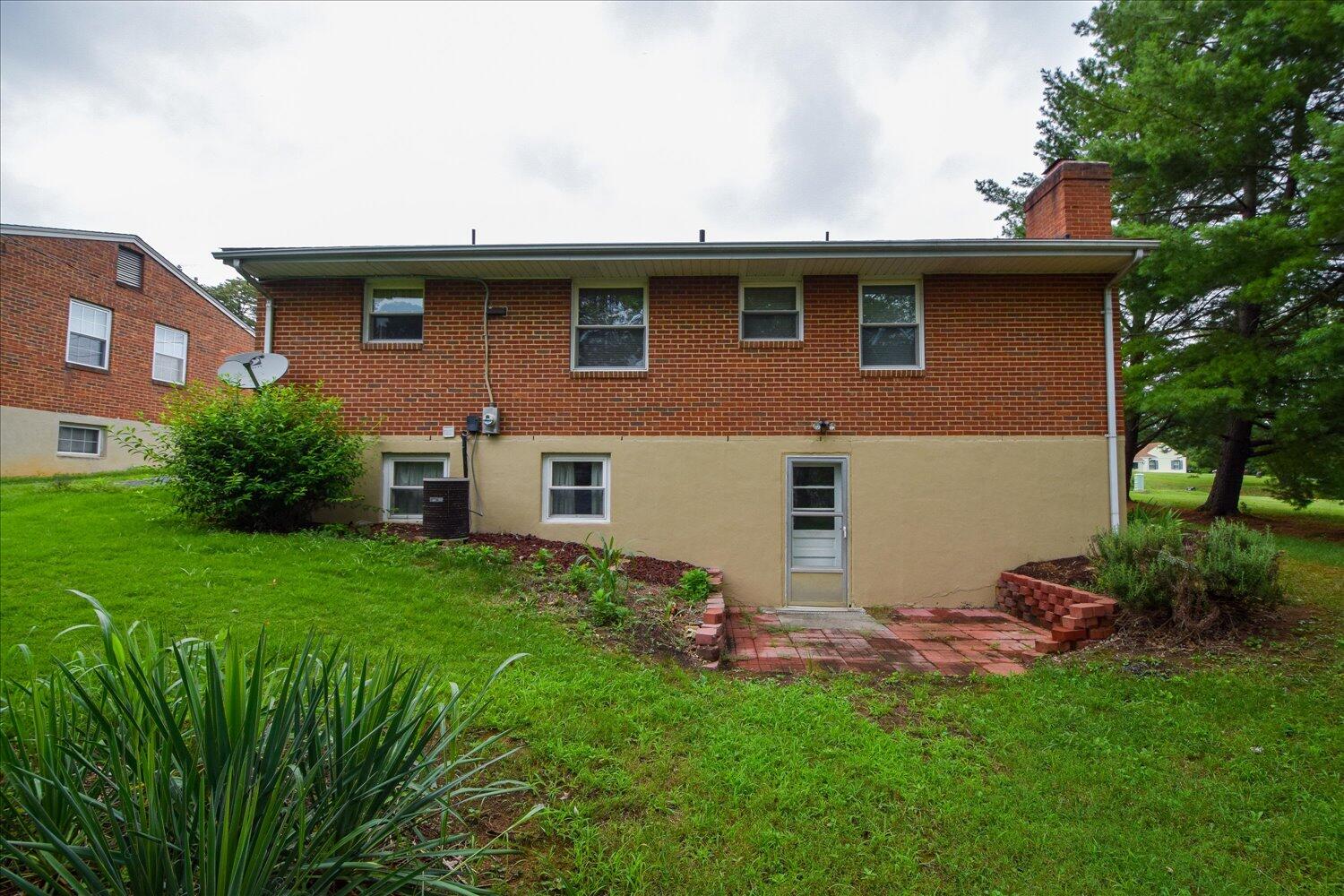 5528 Cove Road Roanoke, VA 24019 - Photo 28 of 30 23-5528 Cove-23