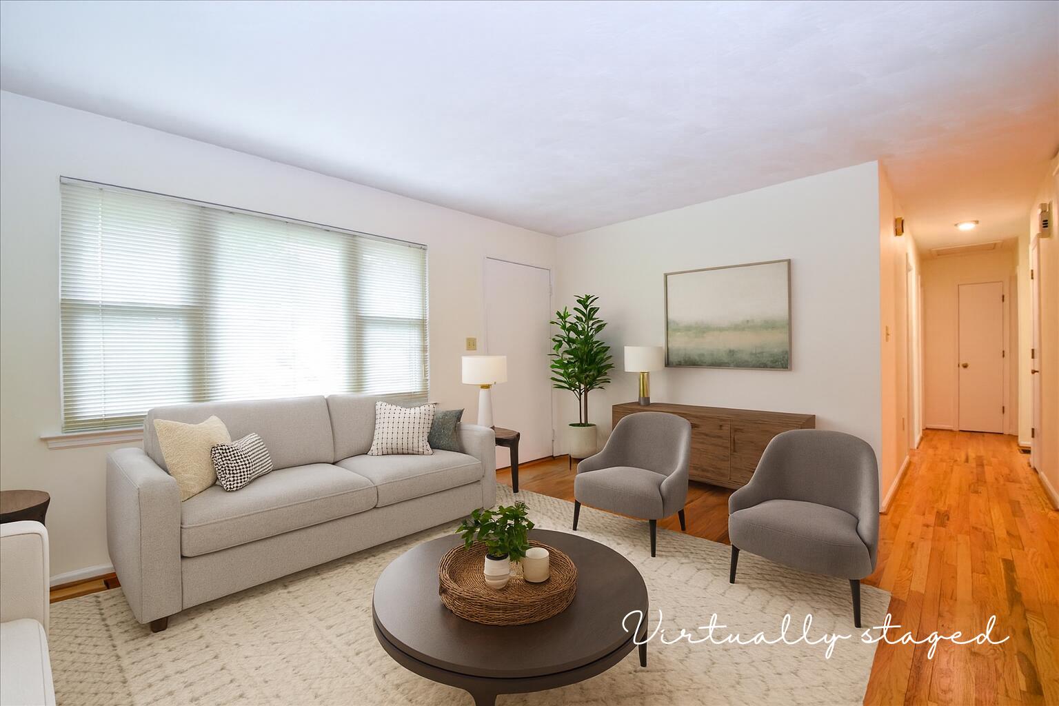 5528 Cove Road Roanoke, VA 24019 - Photo 5 of 30 Staged living room