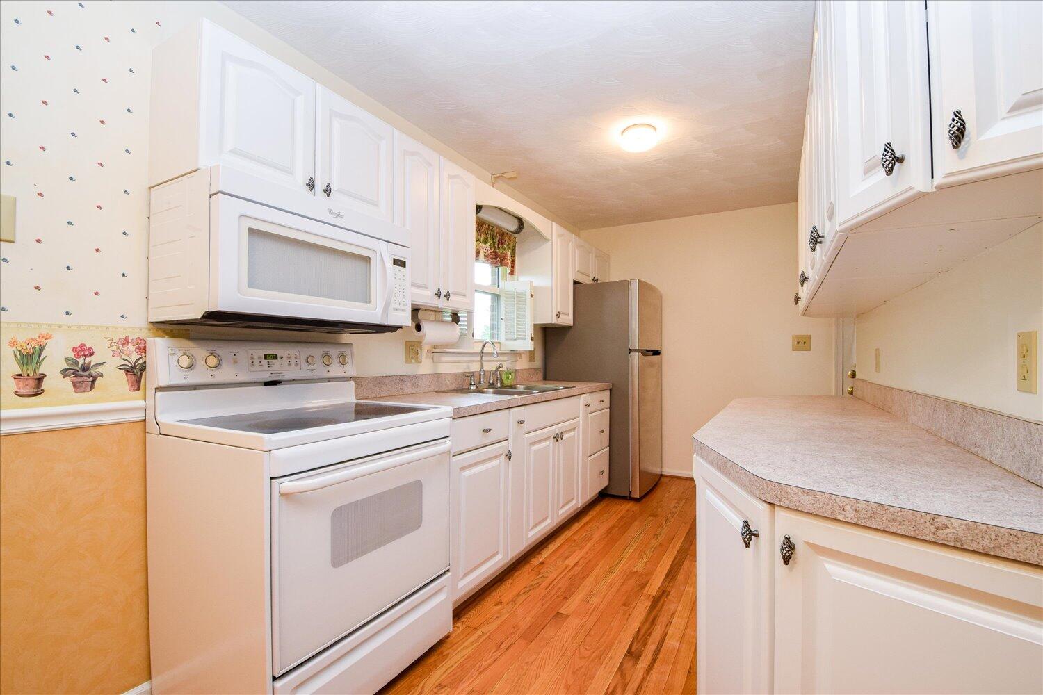 5528 Cove Road Roanoke, VA 24019 - Photo 10 of 30 06-5528 Cove-6