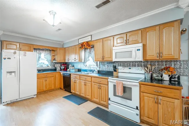 $274,900 | 1095 State Highway, Patterson, MO 63956