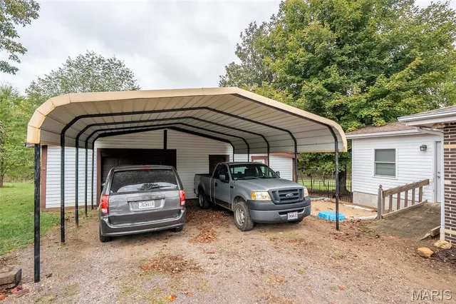 $274,900 | 1095 State Highway, Patterson, MO 63956