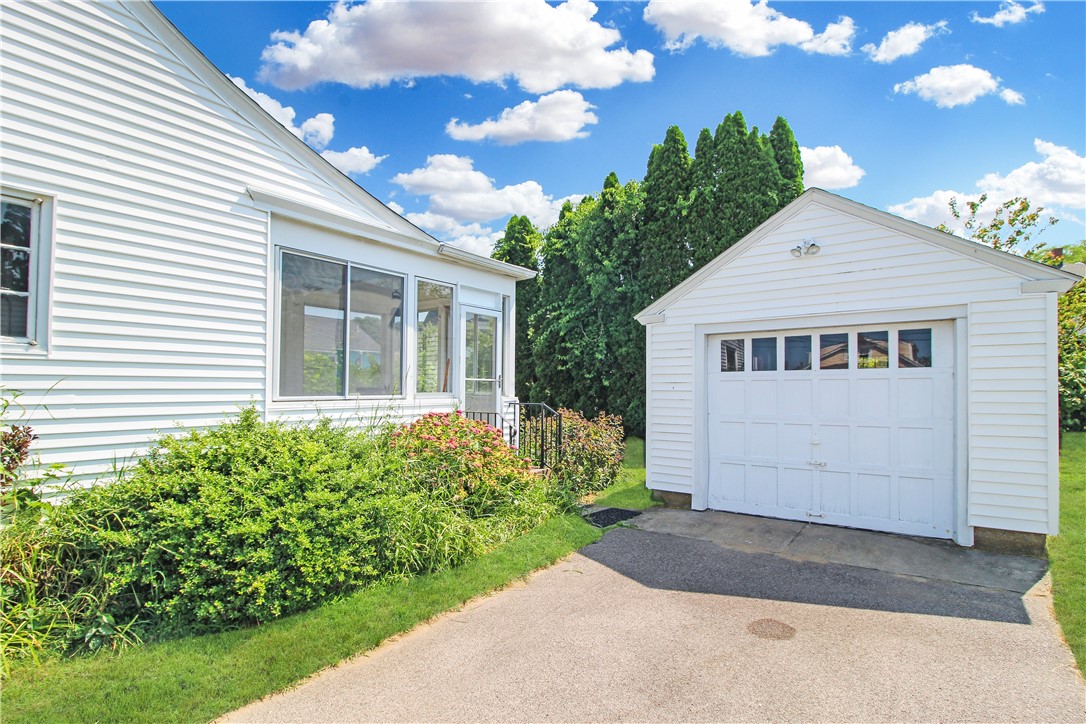 28 George Street Westerly, RI 02891 - Photo 3 of 3