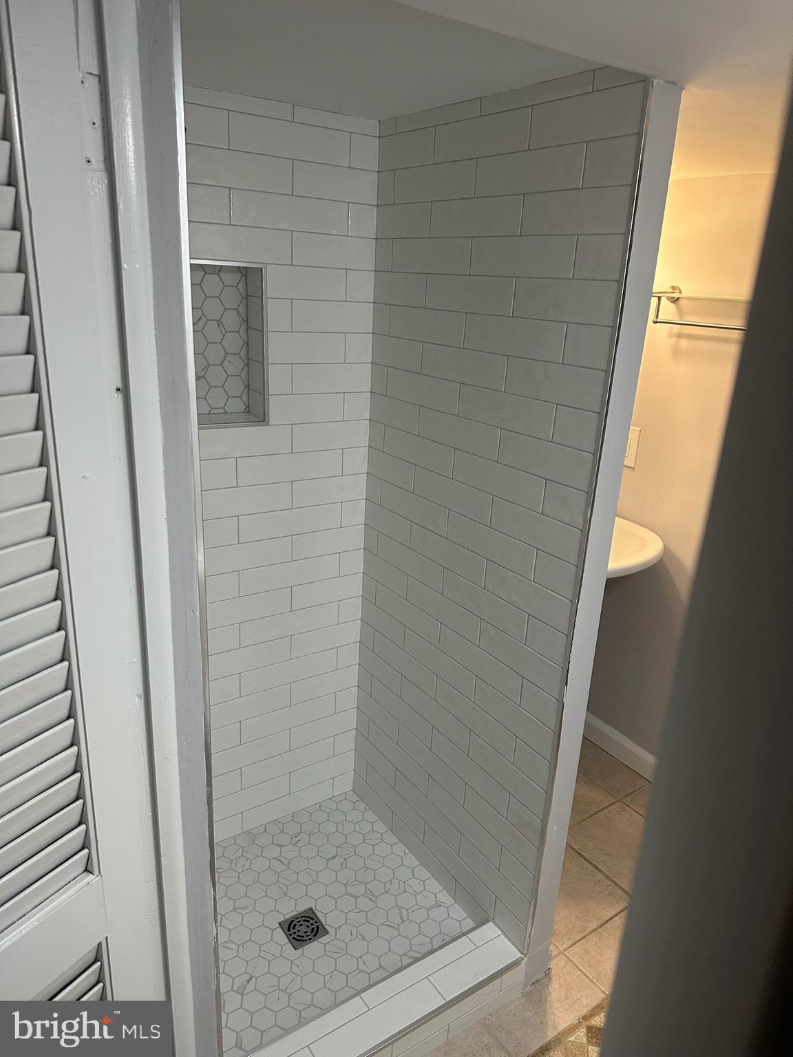 1202 West Braddock Road Alexandria, VA 22302 - Photo 17 of 20 Bath